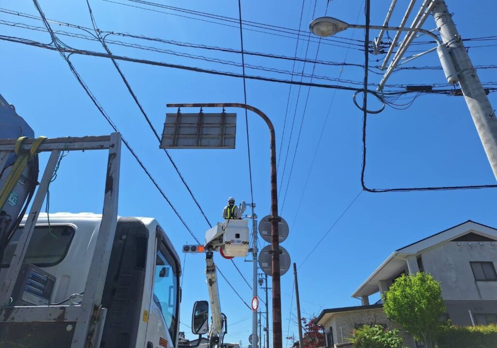 三重県 三重郡菰野町 電気通信工事業 交通信号工事 ネットワーク設備工事 インターネット回線 Wi-Fi無線LAN LAN工事 電気工事 交通信号工事 防犯カメラ設置工事 NTT取次業務 ネットワーク構築 四日市市