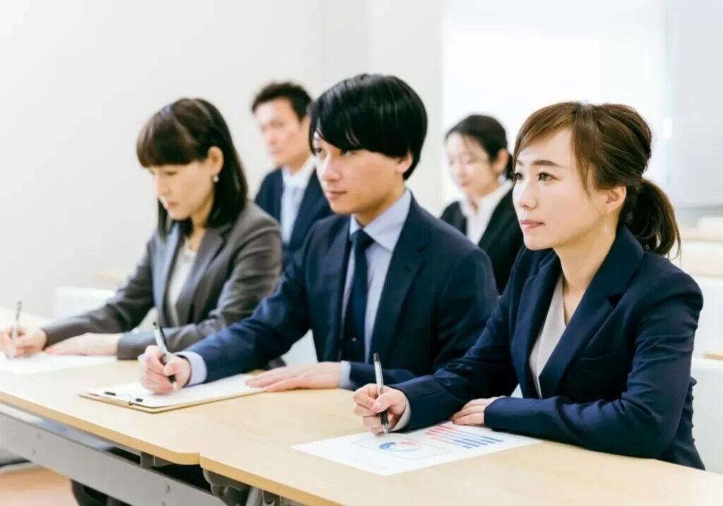 三重県 四日市市 電気通信工事業 交通信号工事 ネットワーク設備工事 インターネット回線 Wi-Fi無線LAN LAN工事 電気工事 交通信号工事 防犯カメラ設置工事 NTT取次業務 ネットワーク構築