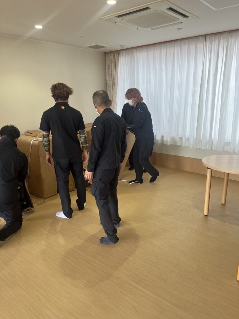 三重県 聖十字四日市 老人福祉施設 車椅子寄与 電気通信工事業 交通信号工事 ネットワーク設備工事 インターネット回線 Wi-Fi無線LAN LAN工事 電気工事 交通信号工事 防犯カメラ設置工事 NTT取次業務 ネットワーク構築